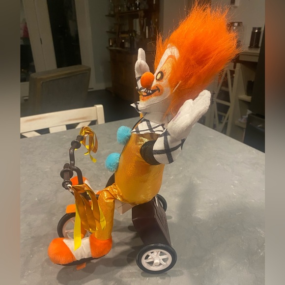 Gemmy Animated Tricycle Clown Carnival Creepy Halloween Prop - Picture 2 of 7